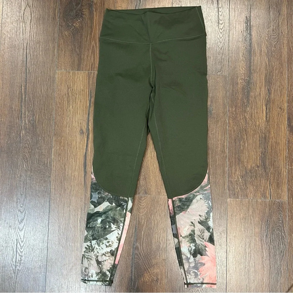 Fabletics Define PowerHold® High-Waisted Legging SZ MED - Picture 3 of 9